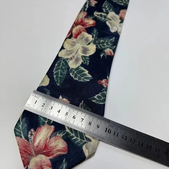 Floral Navy Tie